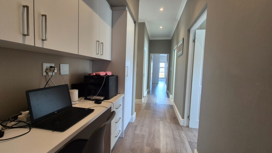 3 Bedroom Property for Sale in Langebaan Country Estate Western Cape